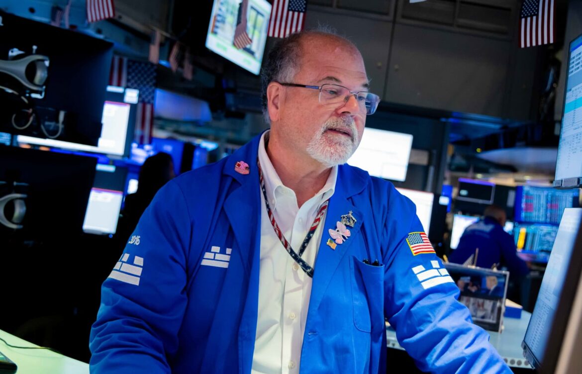 Dow rallies more than 500 points as oil falls, traders shake off inflation data: Live updates